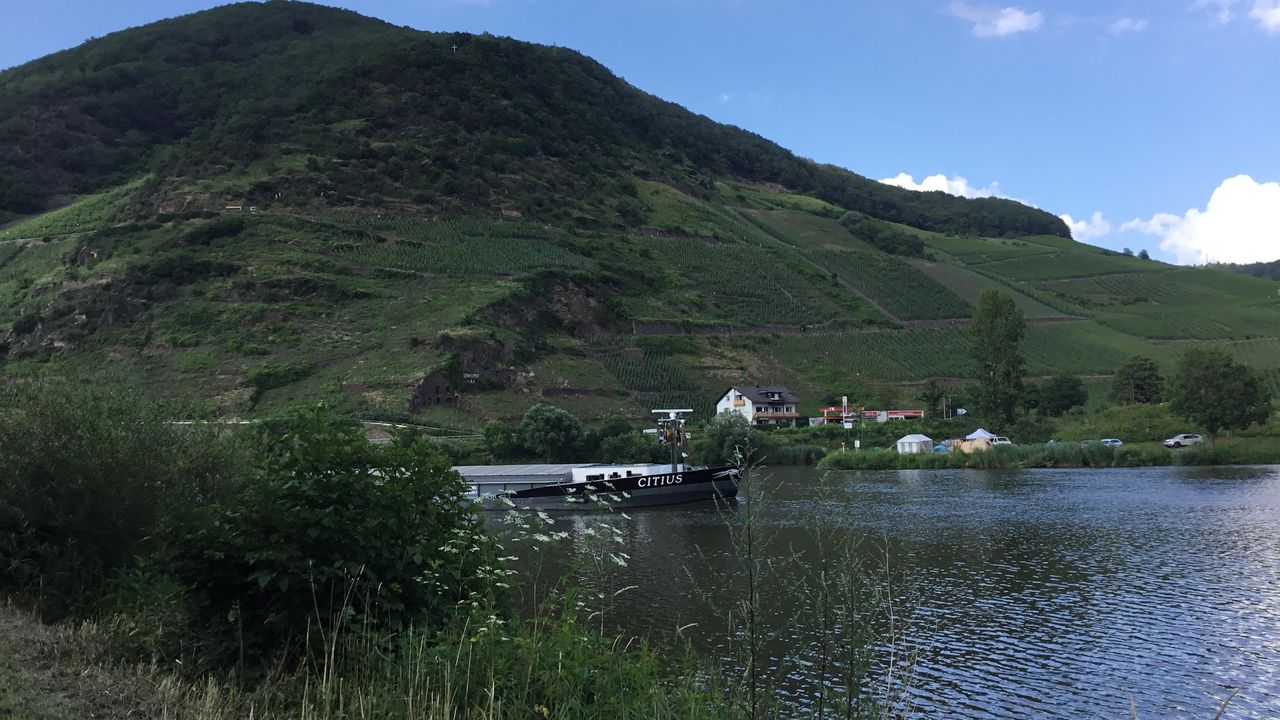 DFB4CD63-C64E-4D60-8450-B69D73D0BE33 DFB4CD63-C64E-4D60-8450-B69D73D0BE33